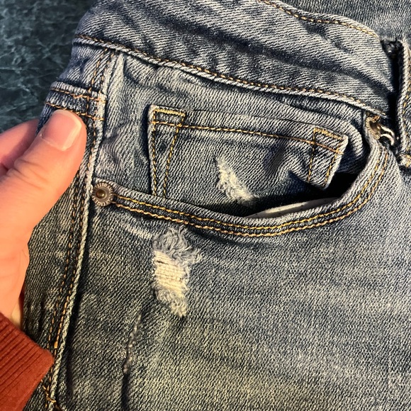 American Eagle Outfitters Women’s Distressed Boot Leg Jeans - Picture 9 of 9